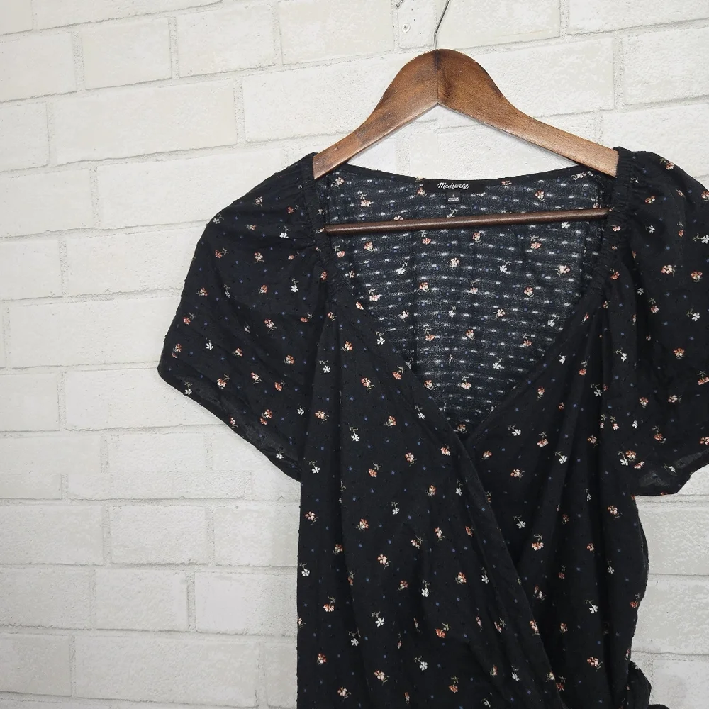 Madewell floral wrap around tie top - Picture 3 of 14